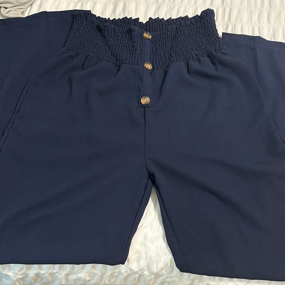Navy linen wide leg pant with cinched waist